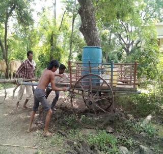 Rainy water scarcity! | पावसाळय़ात पाणी टंचाईच्या झळा!