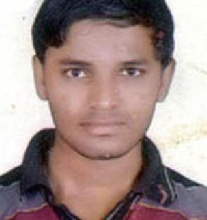 He got a job in the railways | शेतीत राबून मिळविली ‘त्याने’ रेल्वेत नोकरी He got a job in the railways | शेतीत राबून मिळविली ‘त्याने’ रेल्वेत नोकरी
