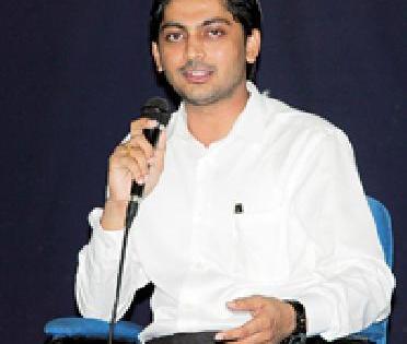 Running power to power | धावत्याला येई शक्ती Running power to power | धावत्याला येई शक्ती
