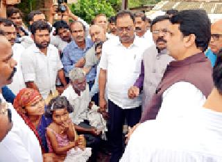 Government runs to help flood victims | पूरग्रस्तांच्या मदतीसाठी धावले सरकार