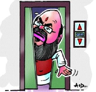 When BJP President Shah is caught in the lift ... | भाजप अध्यक्ष शहा लिफ्टमध्ये अडकतात तेव्हा...