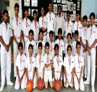 Prabhat basketballer at departmental level | प्रभातचे बास्केटबॉलपटू विभागीयस्तरावर