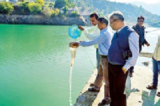 The search for Brahmmatva in Ganges water | गंगेच्या पाण्यात ब्रह्मतत्त्वांचा शोध