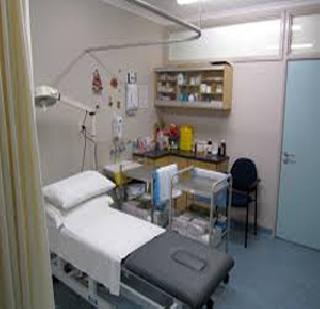 The medical room will be set up at the railway station | रेल्वे स्थानकात वैद्यकीय कक्ष उभारणार
