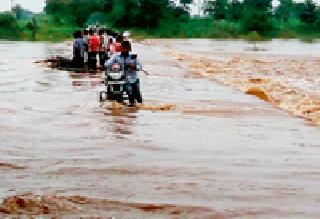 Due to flood, the Wairagad-Manapur route is closed | पुरामुळे वैरागड-मानापूर मार्ग बंद