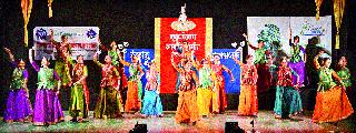 Thriller charm with the invention of rhythm and kathak dances | ताल सप्तक आणि कथक नृत्यांच्या आविष्काराने रसिक मंत्रमुग्ध Thriller charm with the invention of rhythm and kathak dances | ताल सप्तक आणि कथक नृत्यांच्या आविष्काराने रसिक मंत्रमुग्ध