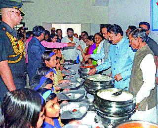 Annapurna project should be implemented throughout the state | अन्नपूर्णा प्रकल्प राज्यभर राबविण्यात यावा Annapurna project should be implemented throughout the state | अन्नपूर्णा प्रकल्प राज्यभर राबविण्यात यावा