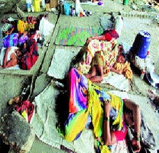 Drought relief truck in Mumbai | दुष्काळग्रस्तांचे लोंढे मुंबईत Drought relief truck in Mumbai | दुष्काळग्रस्तांचे लोंढे मुंबईत