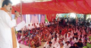 Problems in the village should be solved in villages | गावातील समस्यांची गावातच व्हावी सोडवणूक Problems in the village should be solved in villages | गावातील समस्यांची गावातच व्हावी सोडवणूक