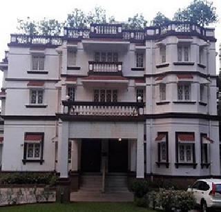 Aub ... Mumbai's bungalow was sold for 425 crores | अबब....४२५ कोटींना विकला गेला मुंबईतील बंगला Aub ... Mumbai's bungalow was sold for 425 crores | अबब....४२५ कोटींना विकला गेला मुंबईतील बंगला