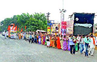 Chhatisgarh Pavilion Khalsh felicitated Shobhayatra for Shri Surabhi Mahayagya. | श्री सुरभी महायज्ञासाठी छत्तीसगड मंडप खालशाने काढली शोभायात्रा.