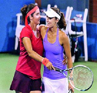 Sania with Lucky Girl, Hingis and Paes in Final | ‘लकी गर्ल’ हिंगीससोबत सानिया, पेस फायनलमध्ये