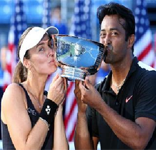 Paes-Hingis win mixed doubles title | मिश्र दुहेरीत पेस-हिंगीसला जेतेपद