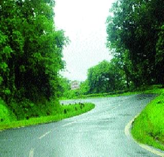 The 39-way turnover on Mumbai-Goa route | मुंबई-गोवा मार्गावर ३९ वळणे धोक्याची