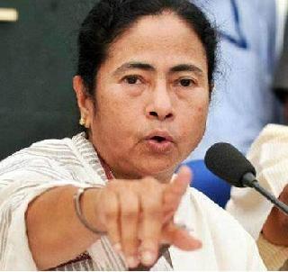 Center should also open files with leaders - Mamata Banerjee | केंद्रानेही नेताजींसंदर्भातल्या फायली खुल्या कराव्यात - ममता बॅनर्जी