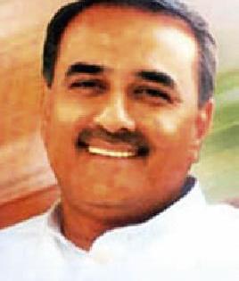 Naxal district needs a well equipped railway service- Patel | नक्षल जिल्ह्याला सुसज्ज रेल्वेसेवेची गरज- पटेल