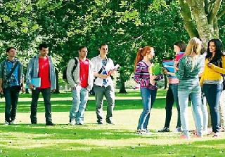 Collegiate a Period | कॉलेजातला एक पिरिअड Collegiate a Period | कॉलेजातला एक पिरिअड