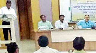 Take peak demonstrations on the demand of farmers | शेतकऱ्यांच्या मागणीनुसार पीक प्रात्यक्षिके घ्या Take peak demonstrations on the demand of farmers | शेतकऱ्यांच्या मागणीनुसार पीक प्रात्यक्षिके घ्या