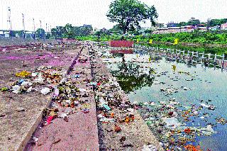 Ghat's Garbage Ghat: | घाट की कचरा घाट : Ghat's Garbage Ghat: | घाट की कचरा घाट :