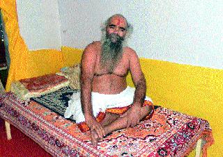 Rampdarathdas fasting in Sadhugram | साधुग्राममध्ये रामपदारथदासांचे उपोषण Rampdarathdas fasting in Sadhugram | साधुग्राममध्ये रामपदारथदासांचे उपोषण