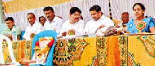 शेतकऱ्यांच्या अडचणी सोडवू