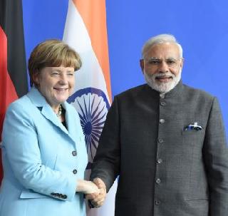 Germany's aid to India for 2 billion years for solar energy | सौरऊर्जेसाठी जर्मनीचं भारताला २ अब्ज युरोंचं सहाय्य