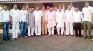 Interviews by the observers who took five Nagar Panchayats in Aheri area | अहेरी क्षेत्रात पाच नगर पंचायतीसाठी निरीक्षकांनी घेतल्या उमेदवारांच्या मुलाखती Interviews by the observers who took five Nagar Panchayats in Aheri area | अहेरी क्षेत्रात पाच नगर पंचायतीसाठी निरीक्षकांनी घेतल्या उमेदवारांच्या मुलाखती