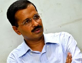 Expulsion from Kejriwal to seek bribe | लाच मागणाऱ्या मंत्र्याची केजरीवालांकडून हकालपट्टी