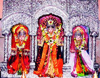 Changes in the traffic route on the occasion of Navratri festival | नवरात्रोत्सवानिमित्त वाहतूक मार्गात बदल Changes in the traffic route on the occasion of Navratri festival | नवरात्रोत्सवानिमित्त वाहतूक मार्गात बदल