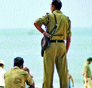 Rural police do not get a single salary | ग्रामीण भागातील पोलिसांना एकस्तर वेतन मिळत नाही