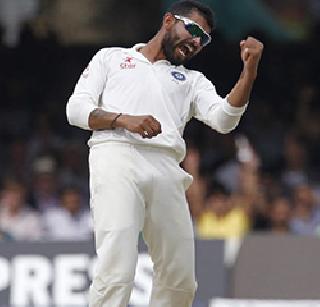 Ravindra Jadeja returns to India for Test series against South Africa | आफ्रिकेविरुद्धच्या कसोटी मालिकेसाठी रविंद्र जडेजाचे संघात पुनरागमन