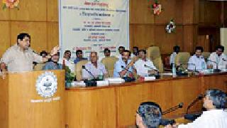 General facilitation center in MIDC | एमआयडीसीमध्ये सामान्य सुविधा केंद्र सुरू करणार General facilitation center in MIDC | एमआयडीसीमध्ये सामान्य सुविधा केंद्र सुरू करणार