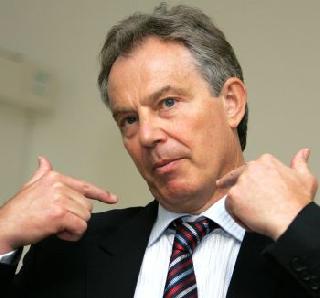 Saddam's attack on Islamic State was in error - Tony Blairn asked for forgiveness | इस्लामिक स्टेटला चालना देणारा सद्दामच्या इराकवरील हल्ला चूक होती - टोनी ब्लेअरनी मागितली माफी