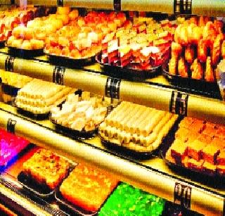 26 shops in FDA's shops | एफडीएची २६ दुकानांवर धाड 26 shops in FDA's shops | एफडीएची २६ दुकानांवर धाड