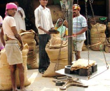 Due to uncertainty on the purchase of rice | धान खरेदीवर अनिश्चिततेचे सावट Due to uncertainty on the purchase of rice | धान खरेदीवर अनिश्चिततेचे सावट