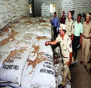 The reserves of the 112 crores seized in Dahisar Mori area were seized | दहिसर मोरी भागात ११२ कोटींच्या कडधान्याचा साठा जप्त