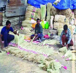 In Lakshmi, Andhra, filed in Panvel | आंध्रातील ‘लक्ष्मी’ पनवेलमध्ये दाखल