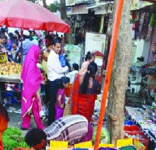 Due to the bonuses of contractual workers due to Diwali! | कंत्राटी कामगारांची दिवाळी तुटपुंज्या बोनसमुळे मंदीतच!