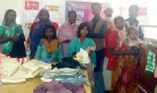 'Clothing' for the people of Diwali | दिवाळीनिमित्त गरजूंना ‘वस्त्रदान’
