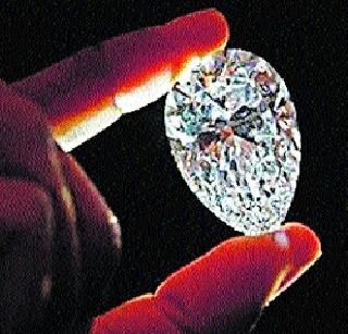 The seven-year-old girl got the world's most expensive diamond gift | सात वर्षीय मुलीला जगातील सर्वाधिक महागड्या हिऱ्याची भेट