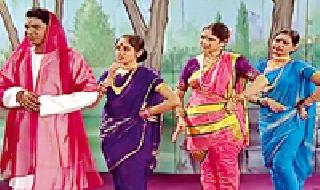 On the way to the end of Dandarar drama | दंडार नाट्य लुप्त होण्याच्या मार्गावर On the way to the end of Dandarar drama | दंडार नाट्य लुप्त होण्याच्या मार्गावर