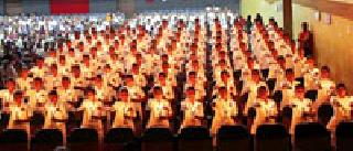 Servants should dedicate dedication to the staff while performing the services | रुग्णसेवा करताना परिचारिकांमध्ये समर्पण भाव हवा Servants should dedicate dedication to the staff while performing the services | रुग्णसेवा करताना परिचारिकांमध्ये समर्पण भाव हवा