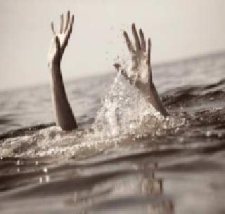 2 people die drowning in Mastani lake in Pune | पुण्यात मस्तानी तलावात बुडून २ जणांचा मृत्यू