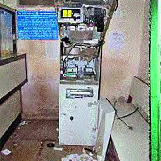 Theft on the petrol pump in Surgana | सुरगाणा येथील पेट्रोलपंपावर चोरी Theft on the petrol pump in Surgana | सुरगाणा येथील पेट्रोलपंपावर चोरी