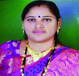 Shiv Sena candidate Sunita Dabhade disappeared | शिवसेनेच्या उमेदवार सुनीता दाभाडे बेपत्ता