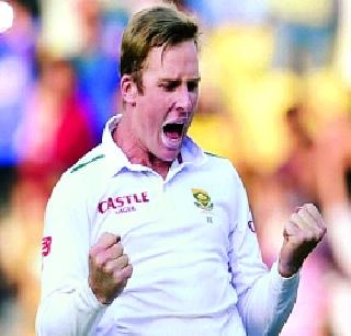 Indian batting looks awful! | भारतीय फलंदाजी केविलवाणी भासली ! Indian batting looks awful! | भारतीय फलंदाजी केविलवाणी भासली !