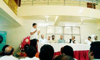 Shiv Sena gets 'pressure bomb' | शिवसेनेने टाकला ‘प्रेशर बॉम्ब’ Shiv Sena gets 'pressure bomb' | शिवसेनेने टाकला ‘प्रेशर बॉम्ब’