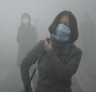 Red alert in China due to pollution | प्रदूषणामुळे चीनमध्ये रेड अलर्ट