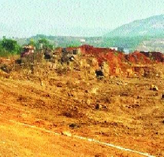 Excavation for the parking in Khalapur | खालापूरमध्ये वाहनतळासाठी उत्खनन