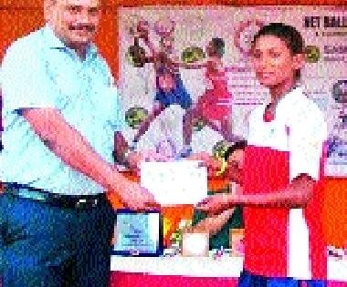 Chakan Sangh winners in the Netball competition | नेटबॉल स्पर्धेत चाकण संघ विजेता